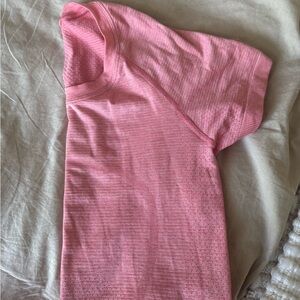 Lululemon Swiftly Tech SS 2.0 Raspberry Cream/Dew Pink